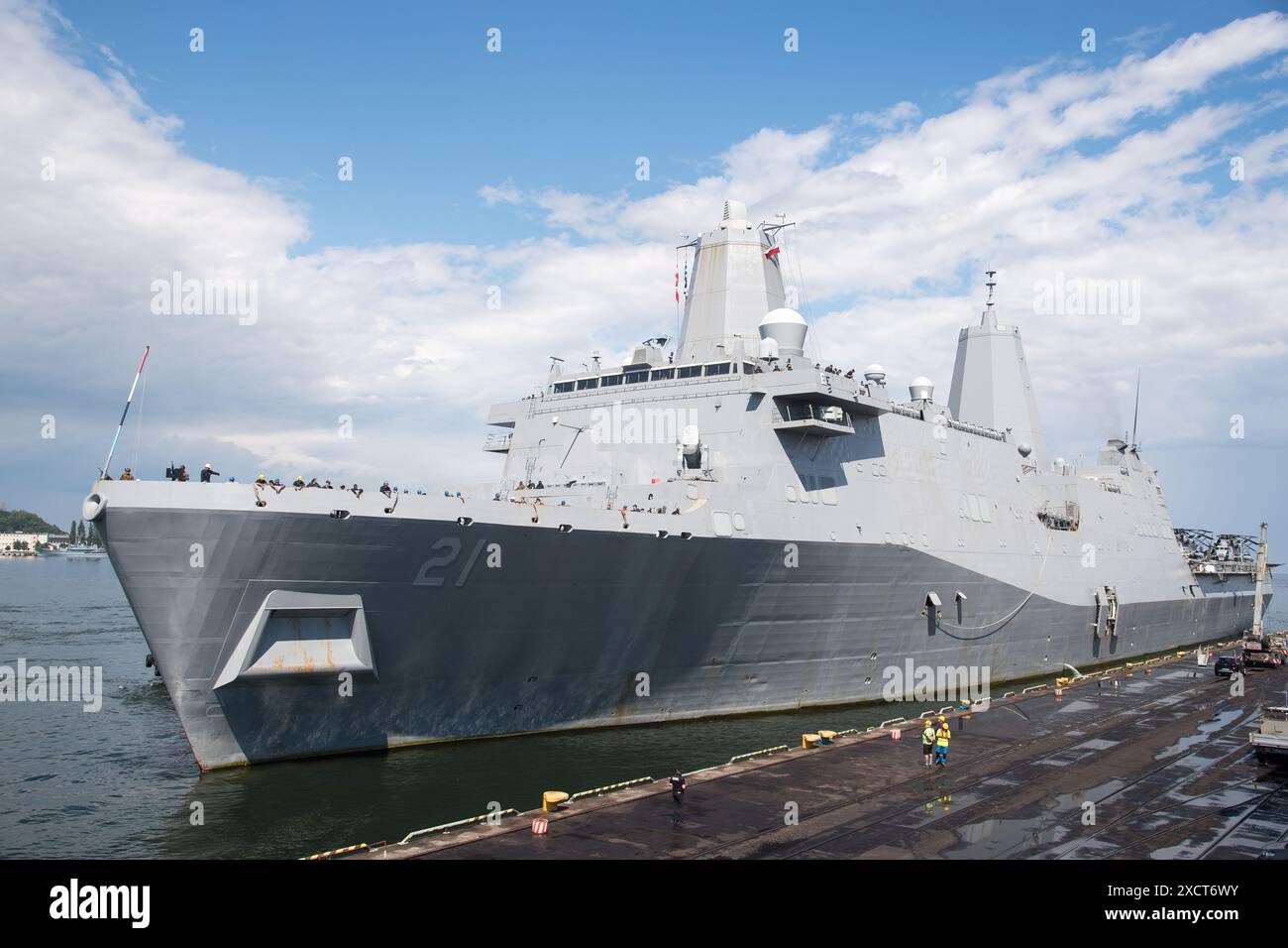 Gdynia, Pologne. 18 juin 2024. US Navy un quai de transport amphibie de classe San Antonio USS New York (LPD-21) dans le port de Gdynia © Wojciech Strozyk / Alamy Live News Banque D'Images