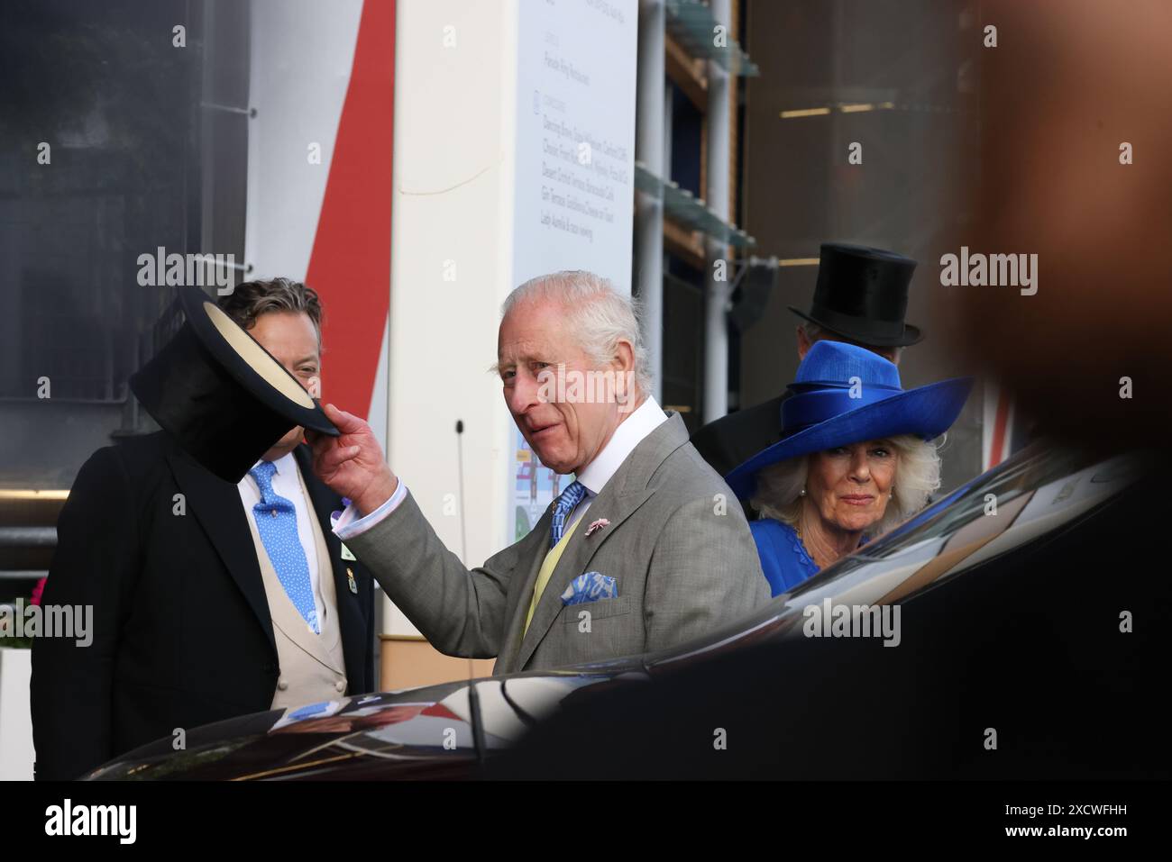 The Royal Ascot England UK 18 juin 2024 le roi Charles et la reine Camila font une grande sortie de Royal Ascot 2024 Banque D'Images