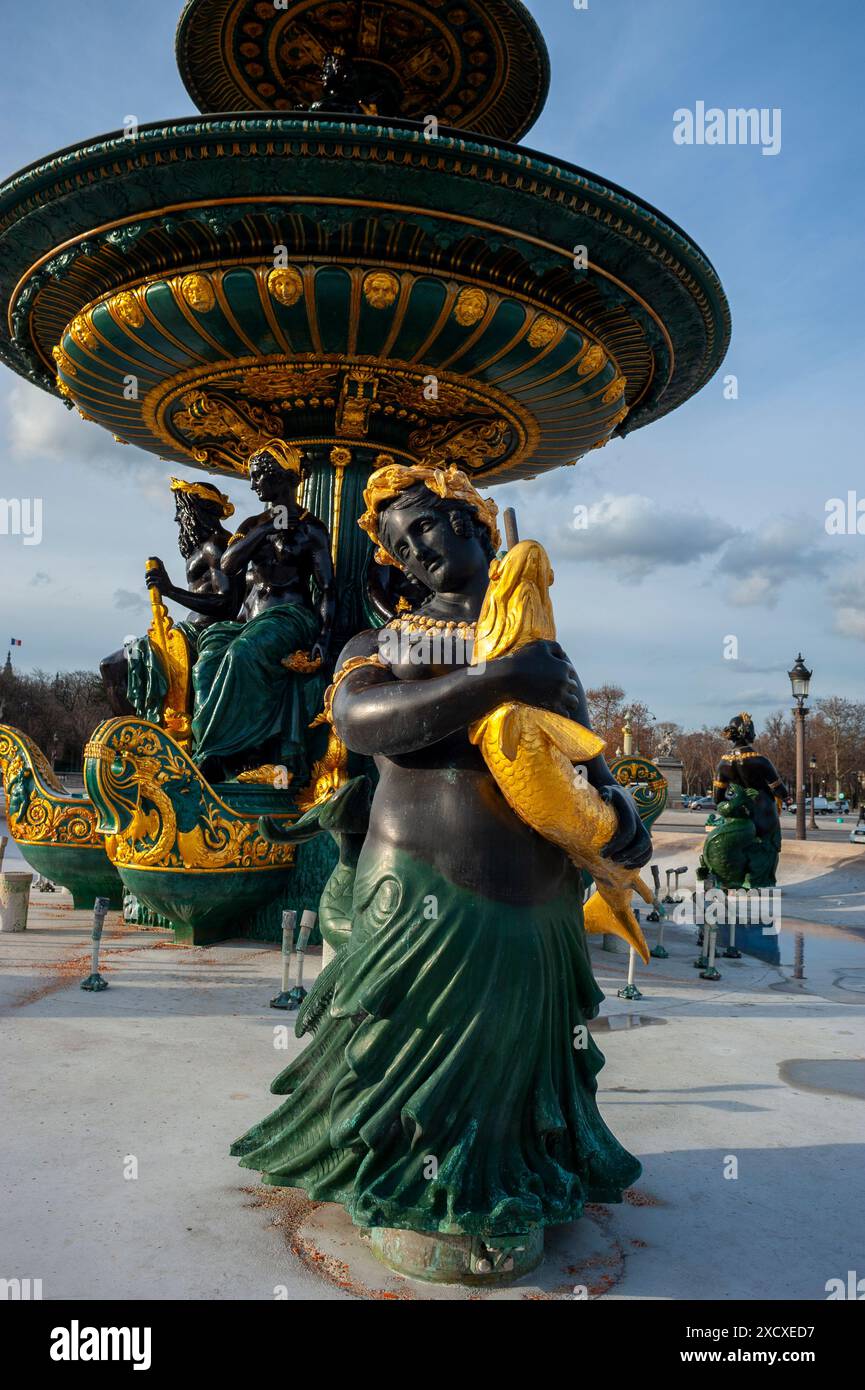 Paris, France, scènes de rue, monuments historiques français, Fontaines d'eau, place de la Concorde, (Musée de la Marine) Banque D'Images