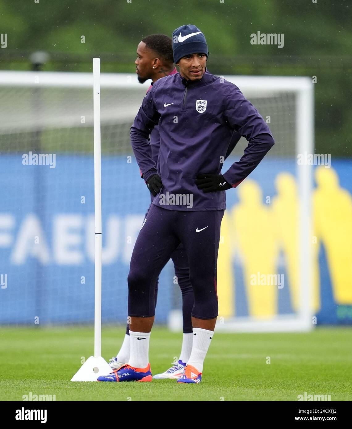 Les Anglais Jude Bellingham et Ivan Toney lors d'une séance d'entraînement au Spa & Golf Resort Weimarer Land à Blankenhain, en Allemagne. Date de la photo : mercredi 19 juin 2024. Banque D'Images