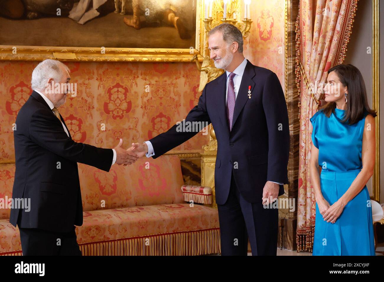 Princes Léonor d'Espagne, le roi Felipe VI, la reine Letizia et Sofia lors des événements de célébration du 10ème anniversaire de la proclamation du roi au Palais Royal le 19 juin 2024 à Madrid Espagne Banque D'Images