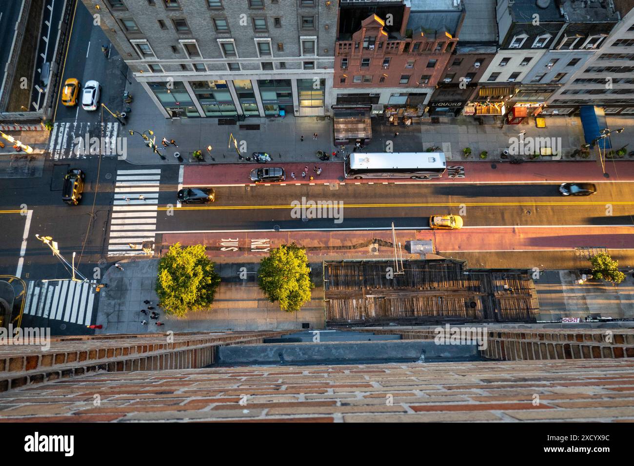 Coucher de soleil Manhattanhenge sur la 34e rue à New York, États-Unis 2024 Banque D'Images