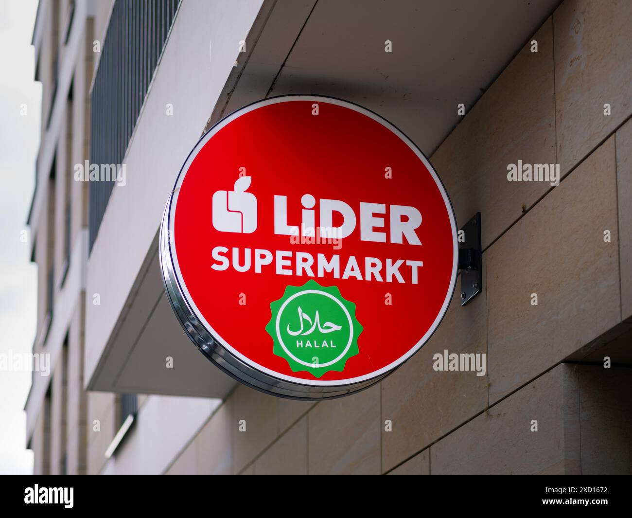 Dresde Lider Supermarkt logo signe du détaillant de produits d'épicerie allemands et orientaux. La nourriture et les boissons du moyen-Orient peuvent être achetées dans ce commerce. Banque D'Images