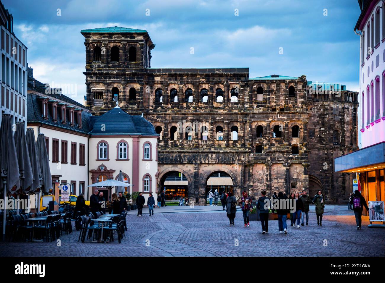 Porte de la ville romaine Porta Nigra à Trèves, Allemagne. Banque D'Images