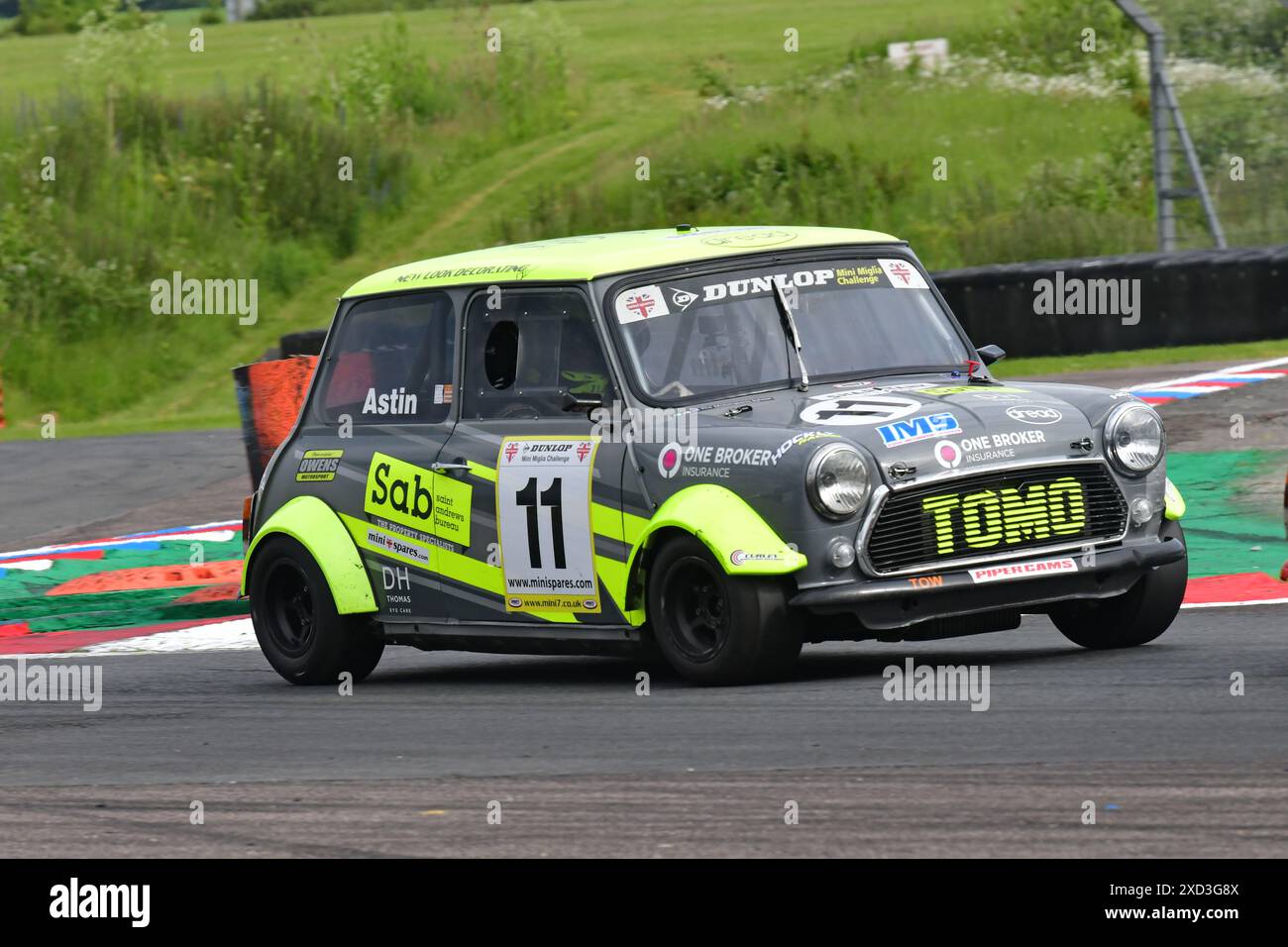 Kane Astin, Mini Miglia, le Dunlop Mini Miglia Challenge soutenu par Mini Spares, deux courses de vingt minutes pour deux variantes de véhicules, Mini Miglia 1293 Banque D'Images