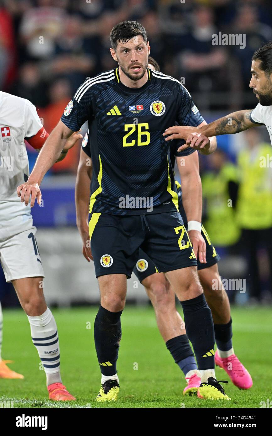 Scott McKenna (26), de l'Ecosse, photographié lors d'un match de football entre les équipes nationales d'Ecosse et de Suisse le 2ème jour de match du groupe A dans la phase de groupes du tournoi UEFA Euro 2024 , le mercredi 19 juin 2024 à Cologne , Allemagne . PHOTO SPORTPIX | David Catry Banque D'Images