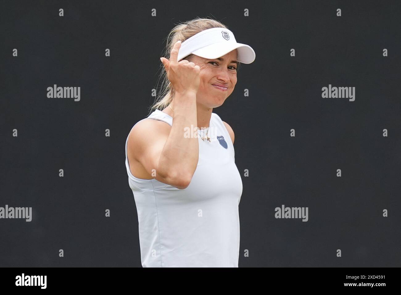 Yulia Putintseva fait des gestes lors de son match en simple féminin contre Anhelina Kalinina le sixième jour du Rothesay Classic au Edgbaston Priory Club, Birmingham. Date de la photo : jeudi 20 juin 2024. Banque D'Images