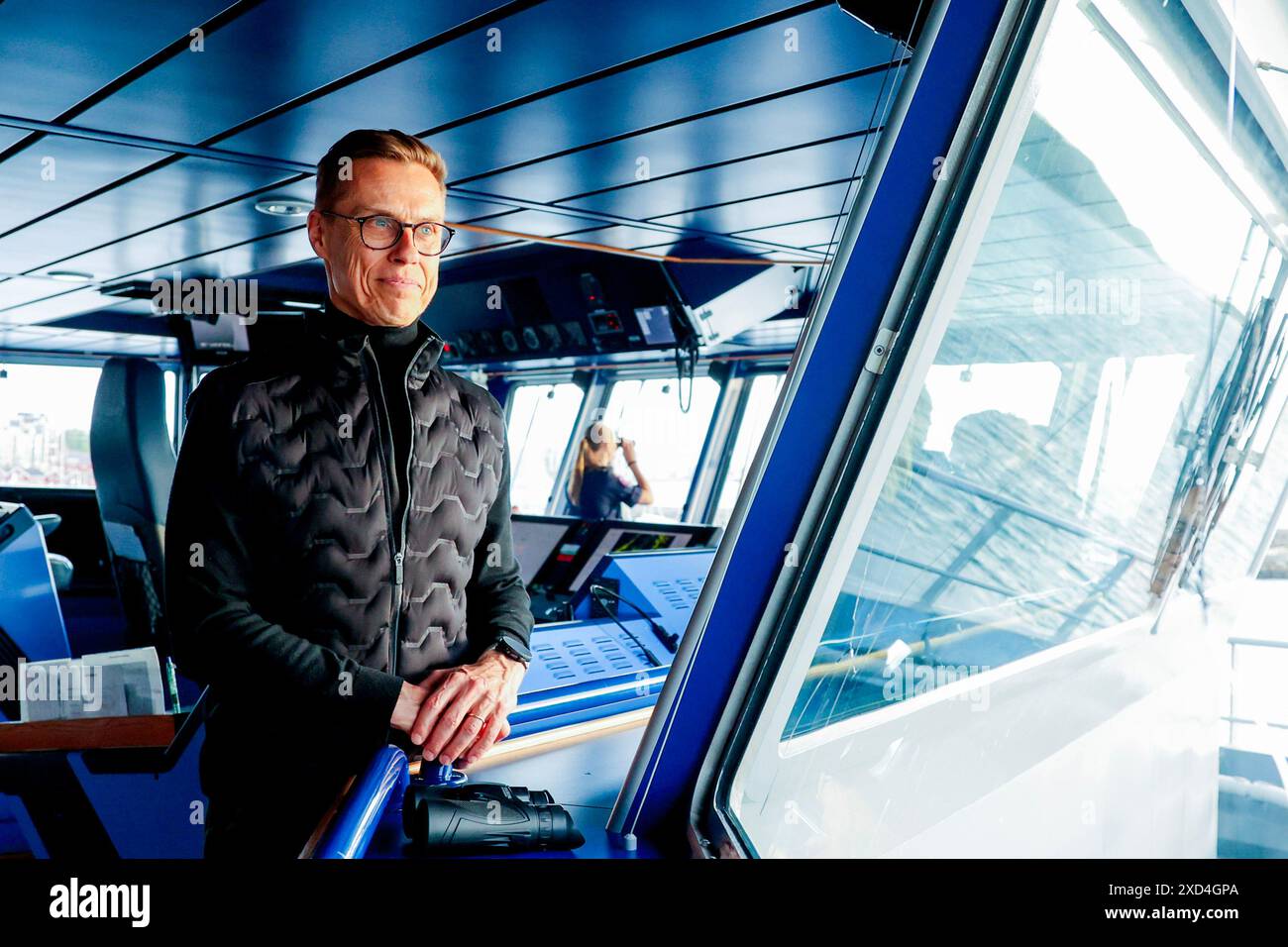 Bodo 20240619. Le président finlandais Alexander Stubb sur le navire de garde-côtes KV Svalbard à Bodo. Photo : Jan Langhaug / NTB Banque D'Images