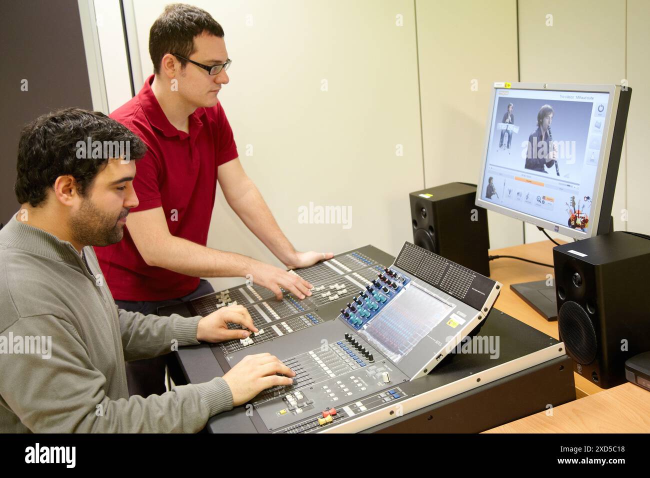 Logiciel avancé de composition musicale, télévision numérique et services multimédias, Vicomtech-IK4 Visual interaction and communication technologies Centre, Applied Banque D'Images