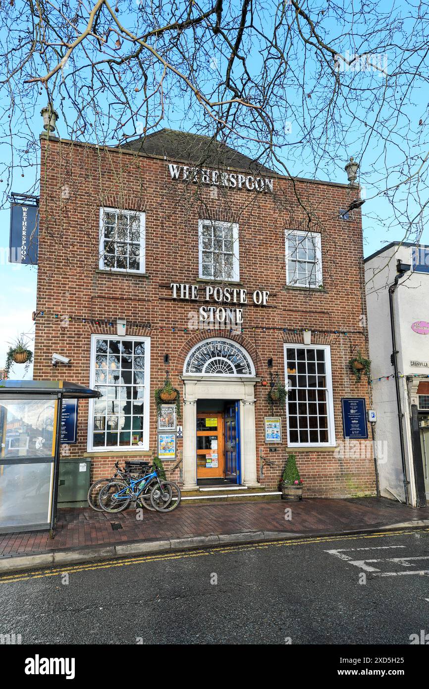 La poste de Stone est un pub Wetherspoon ou une maison publique à Stone, Staffordshire, Angleterre, Royaume-Uni Banque D'Images