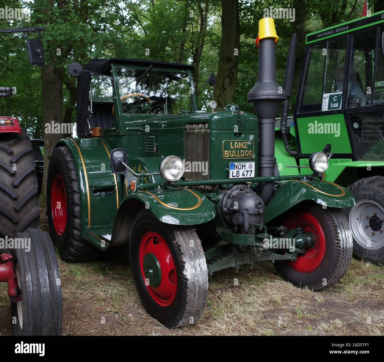 Itterbeck, Allemagne - 16 juin 2024 un tracteur ou une voiture oldtimer : le Lanz Eilbulldog, qui pouvait conduire 35 km/h. Ils ont été fabriqués entre 1937 et 1954 Banque D'Images