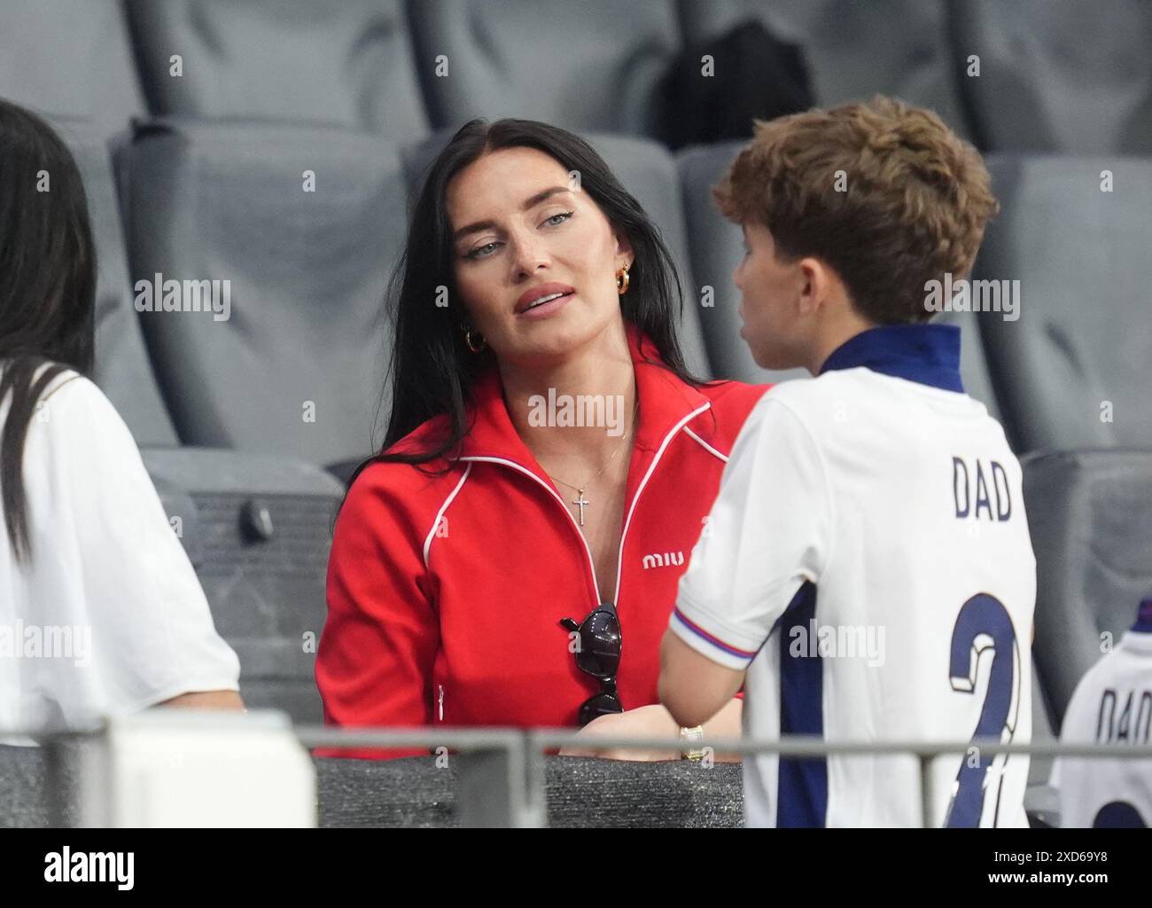 Annie Kilner, épouse de l'Anglais Kyle Walker, après le match de l'UEFA Euro 2024 à la Frankfurt Arena à Francfort, Allemagne. Date de la photo : jeudi 20 juin 2024. Banque D'Images