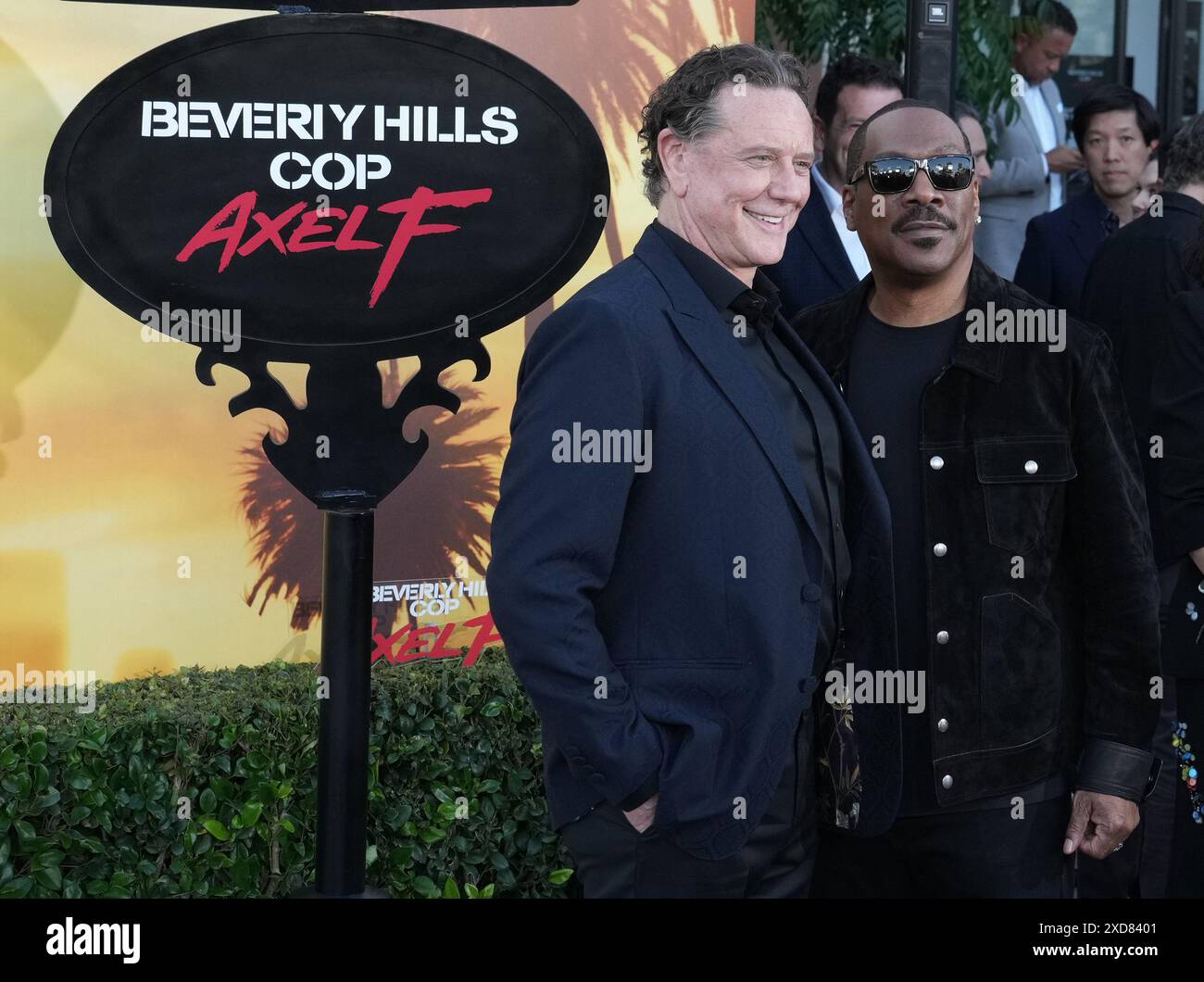 Los Angeles, États-Unis. 20 juin 2024. (De gauche à droite) juge Reinhold et Eddie Murphy à la COP de BEVERLY HILLS : première mondiale AXEL F tenue au Wallis Annenberg Center for the Performing Arts à Beverly Hills, CA le jeudi 20 juin 2024. (Photo de Sthanlee B. Mirador/Sipa USA) crédit : Sipa USA/Alamy Live News Banque D'Images