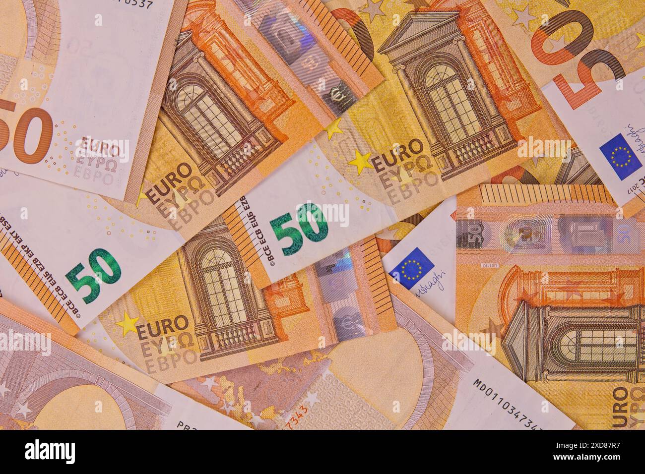 Gros plan de cinquante billets en euros. Banque D'Images