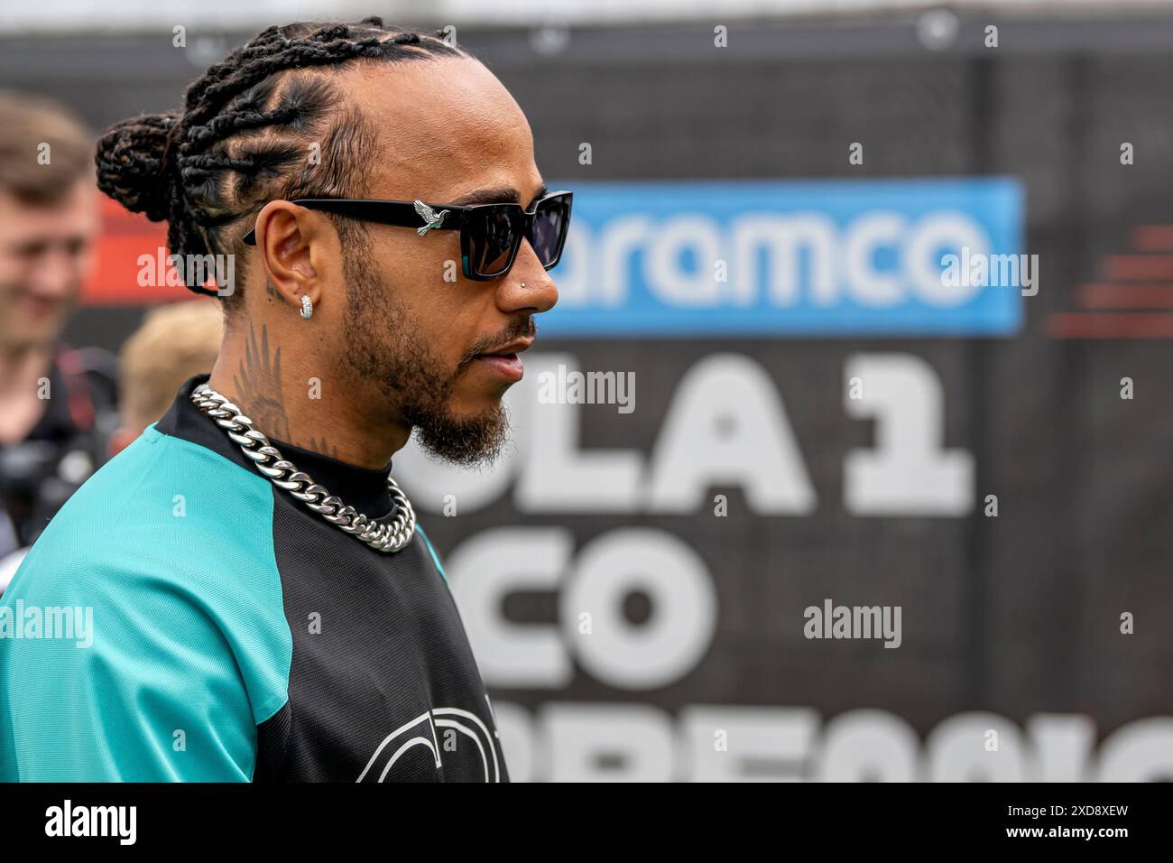 Montmelo, Espagne, 21 juin 2024, Lewis Hamilton, du Royaume-Uni, concourt pour Mercedes F1. The Build Up, 10e manche du championnat de formule 1 2024. Crédit : Michael Potts/Alamy Live News Banque D'Images