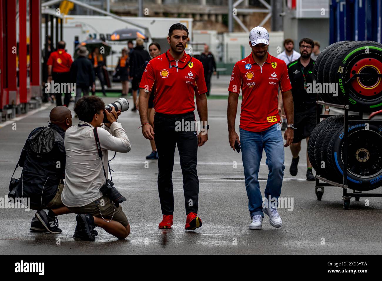 Montmelo, Espagne, 21 juin 2024, Carlos Sainz, de l'Espagne, concourt pour Ferrari. The Build Up, 10e manche du championnat de formule 1 2024. Crédit : Michael Potts/Alamy Live News Banque D'Images