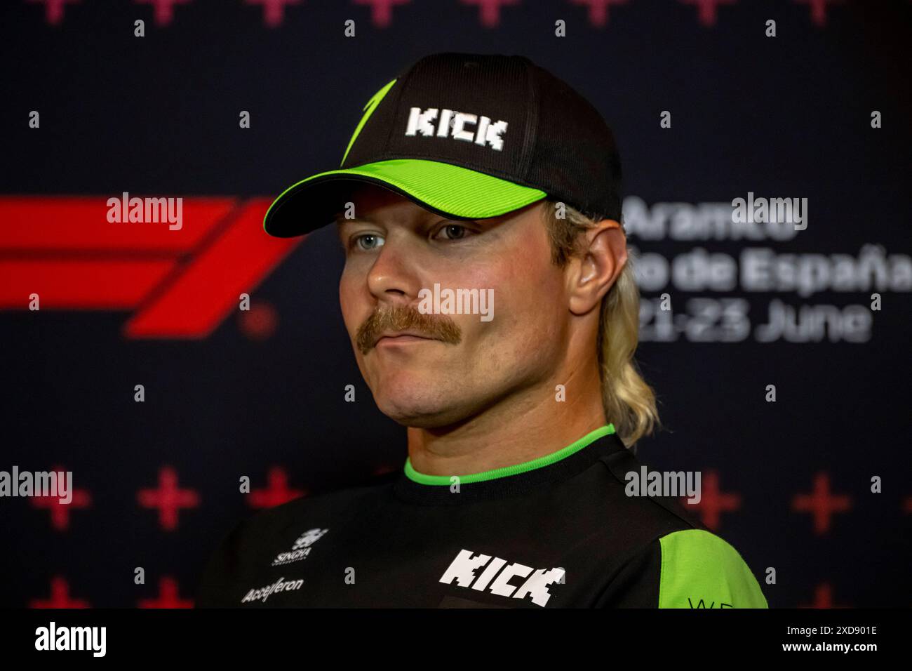 Montmelo, Espagne, 21 juin 2024, Valtteri Bottas, finlandais, concourt pour l'écurie Stake F1 Team. The Build Up, 10e manche du championnat de formule 1 2024. Crédit : Michael Potts/Alamy Live News Banque D'Images