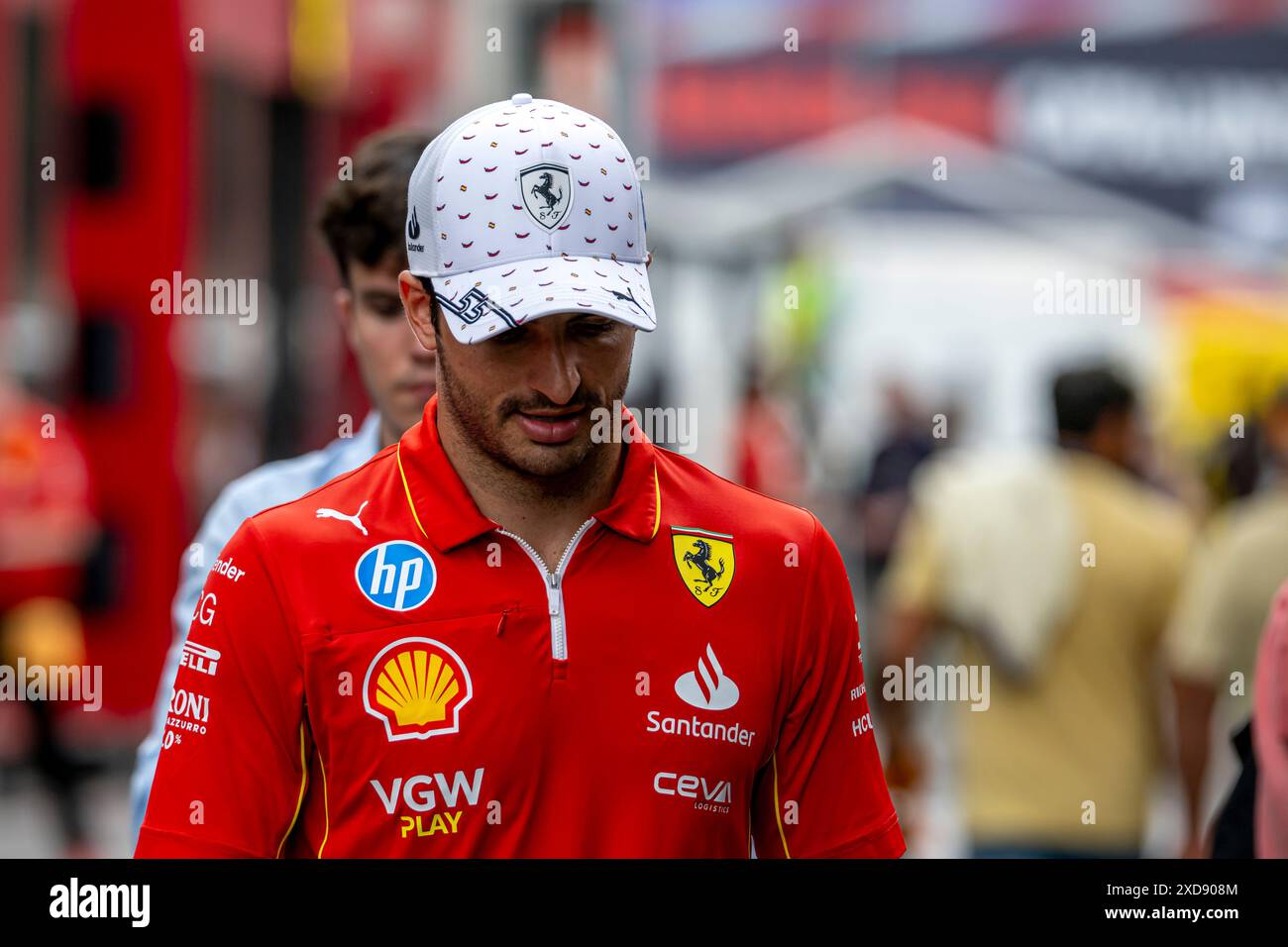 Montmelo, Espagne, 21 juin 2024, Carlos Sainz, de l'Espagne, concourt pour Ferrari. The Build Up, 10e manche du championnat de formule 1 2024. Crédit : Michael Potts/Alamy Live News Banque D'Images