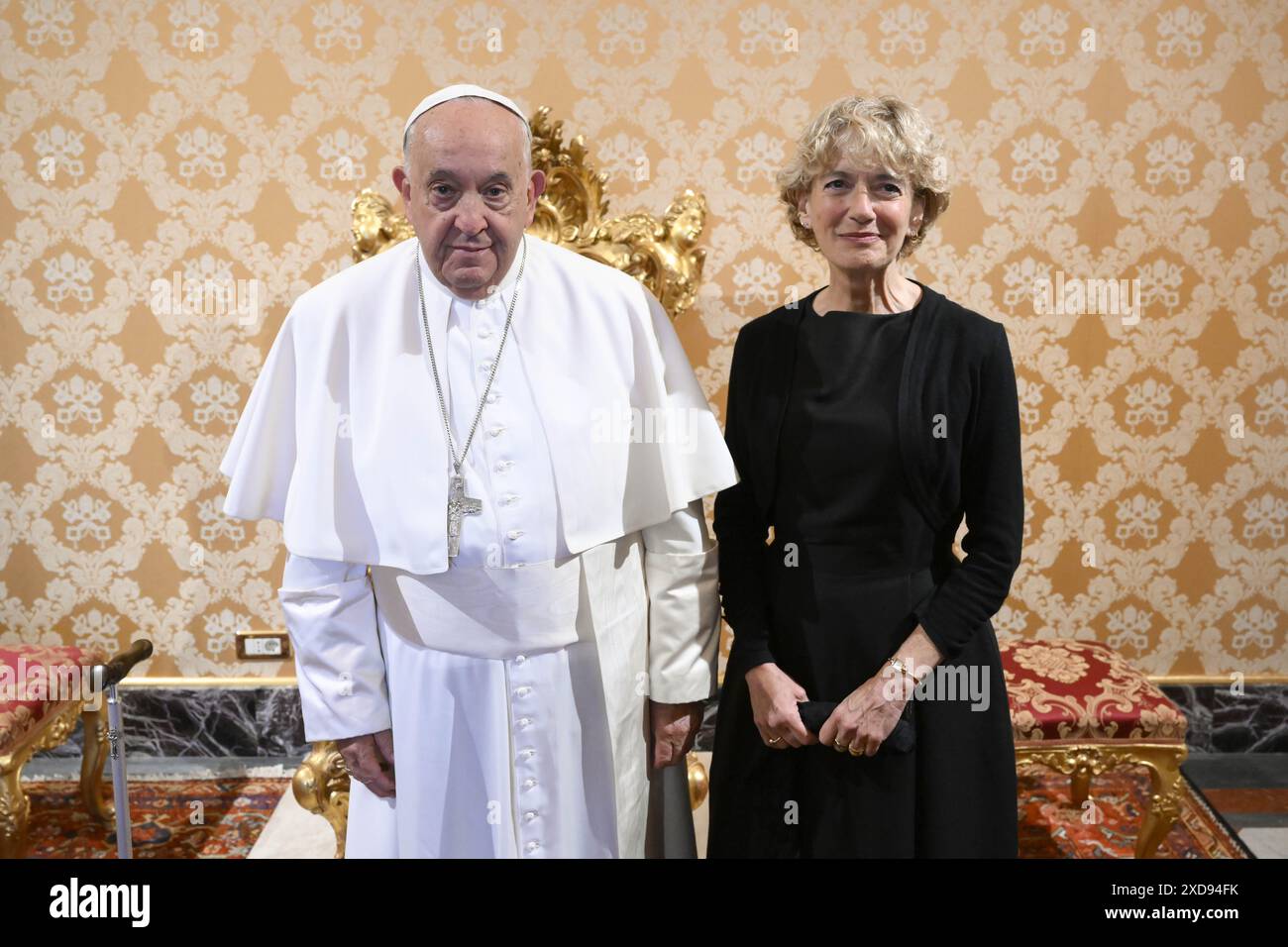 **NO LIBRI** Italie, Rome, Vatican, 2024/6/22.le pape François lors de la présentation des lettres de créance de S.E. MRS Joyce Napier, Ambassadeur du Canada au Vatican. Photographie des MÉDIAS DU VATICAN / photo de presse catholique Banque D'Images