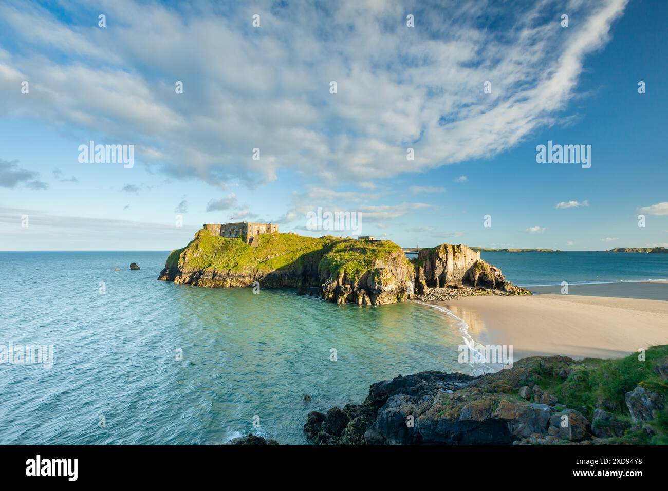 Île Sainte Catherine et fort près de Tenby, Pembrokeshire, pays de Galles. Banque D'Images