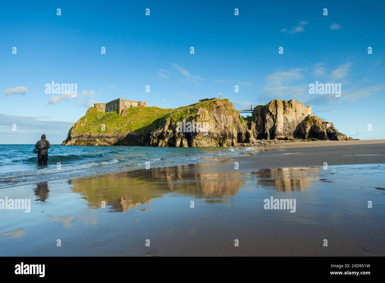 Île de Sainte Catherine et fort près de Tenby, Pembrokeshire, pays de Galles. Banque D'Images