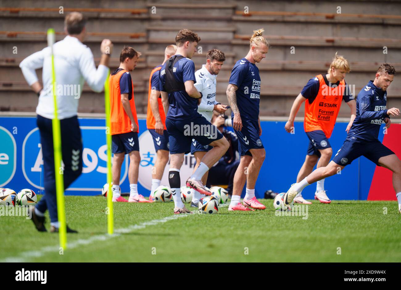 Francfort, Tyskland. 21 juin 2024. Simon Kjaer, Jacob Bruun Larsen et Andreas Skov Olsen lors de l'entraînement de l'équipe nationale danoise masculine à Freudenstadt, Allemagne, vendredi 21 juin 2024. L'équipe nationale de football rencontre la Serbie le mardi 25 juin 2024. (Photo : Liselotte Sabroe/Ritzau Scanpix) crédit : Ritzau/Alamy Live News Banque D'Images