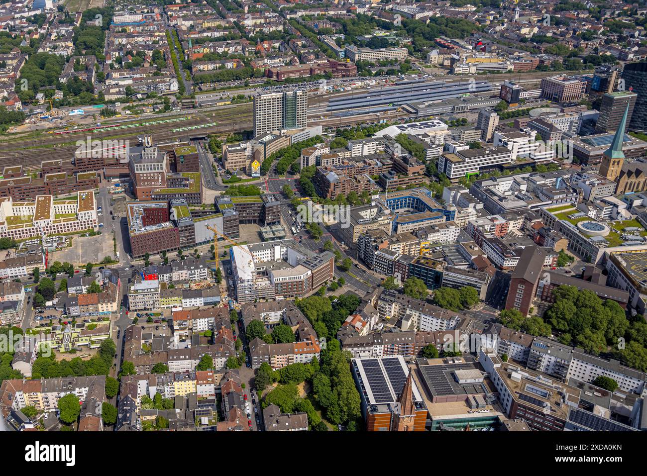 Vue aérienne, ville, Westentor Königswall Bundesstraße B54, Dortmund U Zentrum, Moxy Dortmund City Hotel, Harenberg City Center et Dortmund Central Sta Banque D'Images Vue aérienne, ville, Westentor Königswall Bundesstraße B54, Dortmund U Zentrum, Moxy Dortmund City Hotel, Harenberg City Center et Dortmund Central Sta Banque D'Images