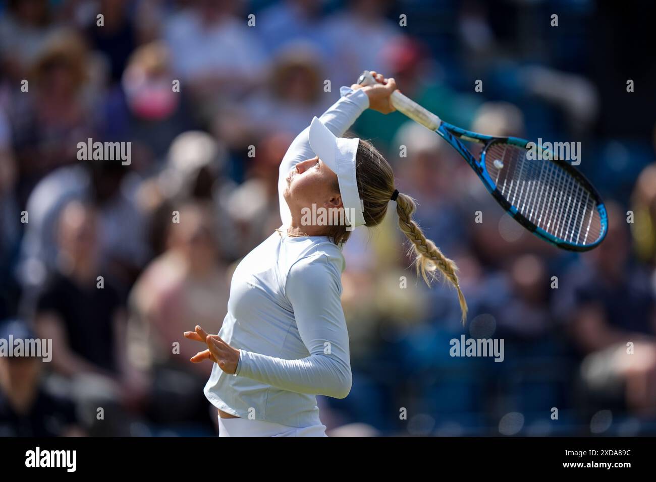 Yulia Putintseva en action contre Caroline Dolehide dans leur match en simple féminin le septième jour du Rothesay Classic au Edgbaston Priory Club, Birmingham. Date de la photo : vendredi 21 juin 2024. Banque D'Images