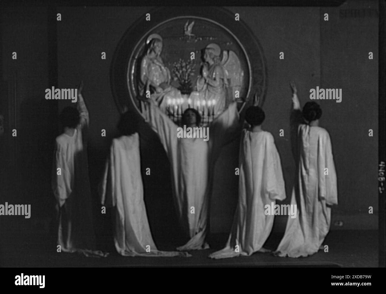 Guthrie danseurs dans l'église de marque. Collection de photographies Genthe. Banque D'Images