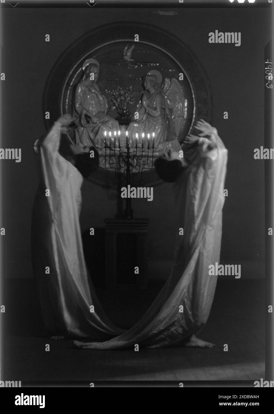 Guthrie danseurs dans l'église de marque. Collection de photographies Genthe. Banque D'Images