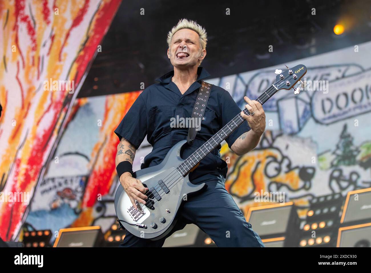 Manchester, Angleterre, 21 juin 2024. Mike Dirnt de Green Day en tête d'affiche d'Emirates Old Trafford sur leur tournée The Saviors Tour. Crédit : Izzy Clayton/Alamy Live News Banque D'Images