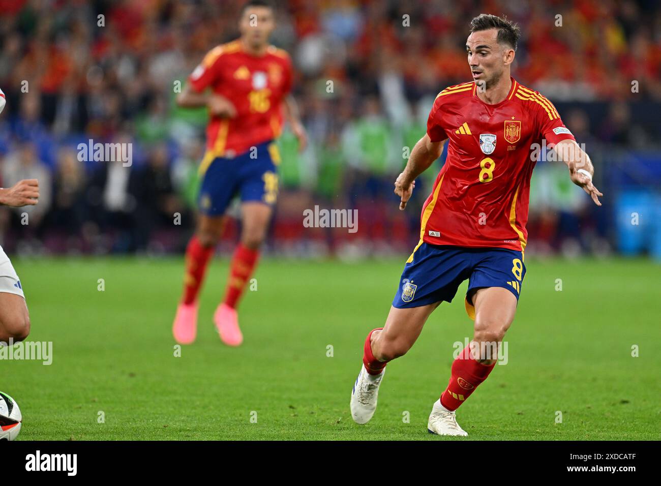 Fabian Ruiz (8) d'Espagne photographié lors d'un match de football entre les équipes nationales d'Espagne et d'Italie le 2e jour de match du groupe B dans la phase de groupes du tournoi UEFA Euro 2024 , le vendredi 20 juin 2024 à Gelsenkirchen , Allemagne . PHOTO SPORTPIX | David Catry Banque D'Images