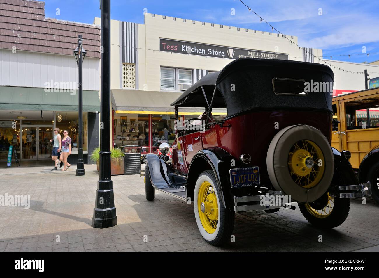 Une exposition de voitures anciennes sur main Street, Green Valley CA Banque D'Images