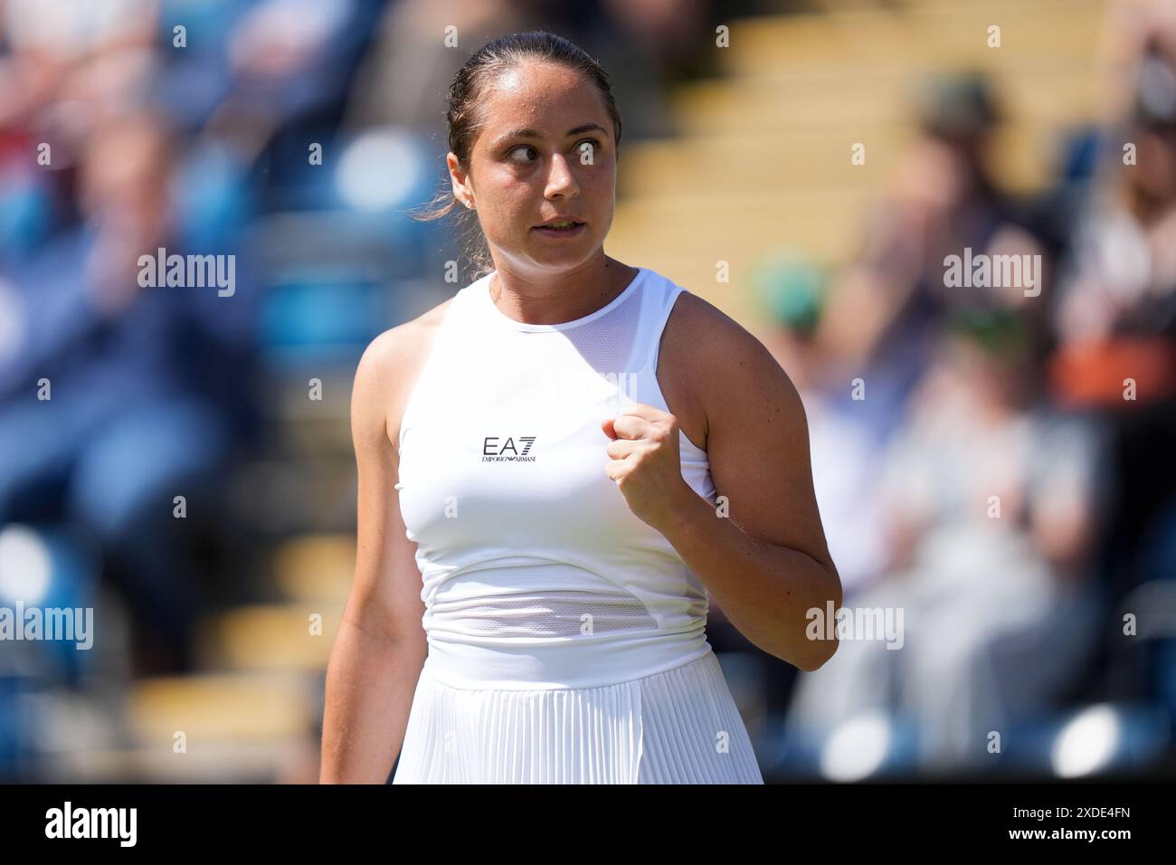 Elisabetta Cocciaretto en action contre Yulia Putintseva dans leur match de demi-finale en simple féminin, le huitième jour du Rothesay Classic à Edgbaston Priory Club, Birmingham. Date de la photo : samedi 22 juin 2024. Banque D'Images