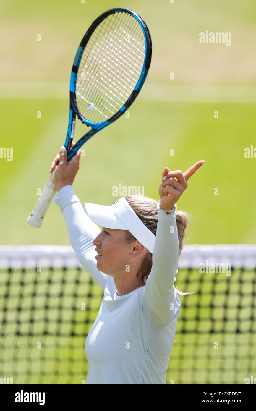 Yulia Putintseva réagit après avoir battu Elisabetta Cocciaretto en demi-finale féminine, au huitième jour du Rothesay Classic à Edgbaston Priory Club, Birmingham. Date de la photo : samedi 22 juin 2024. Banque D'Images