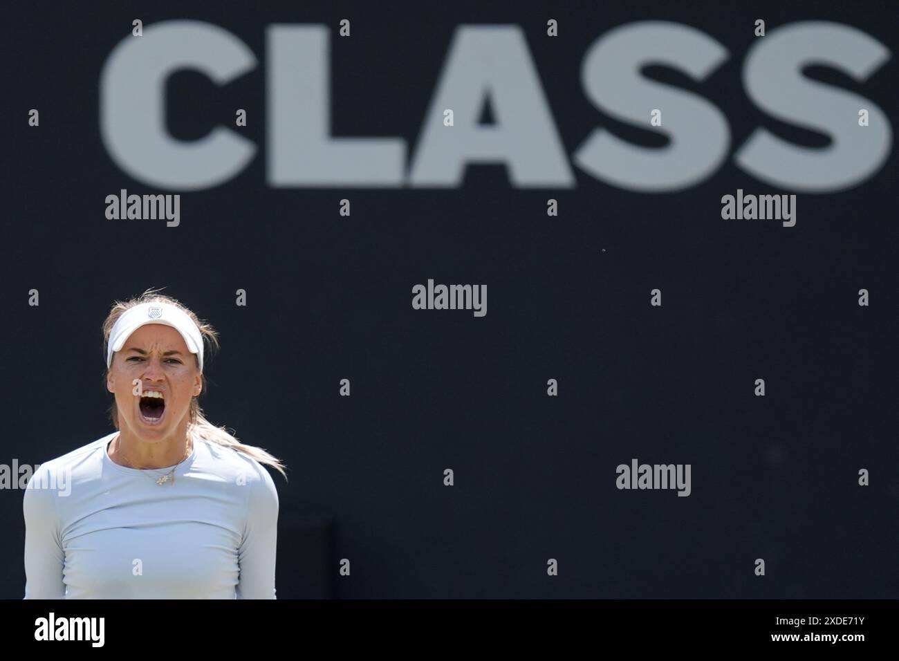 Yulia Putintseva réagit après avoir battu Elisabetta Cocciaretto en demi-finale féminine, au huitième jour du Rothesay Classic à Edgbaston Priory Club, Birmingham. Date de la photo : samedi 22 juin 2024. Banque D'Images