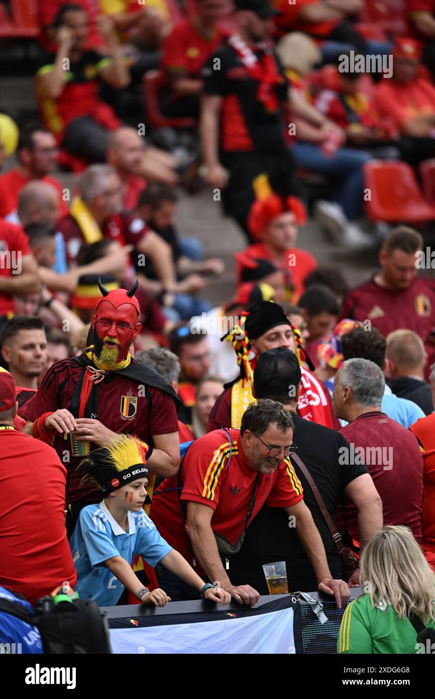 Cologne, Allemagne. 22 juin 2024. Supporters (Belgique) lors du match UEFA Euro Allemagne 2024 entre Belgique 2-0 Roumanie au stade de Cologne le 22 juin 2024 à Cologne, Allemagne. Crédit : Maurizio Borsari/AFLO/Alamy Live News Banque D'Images