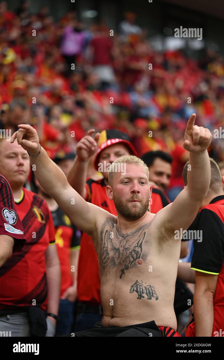 Cologne, Allemagne. 22 juin 2024. Supporters (Belgique) lors du match UEFA Euro Allemagne 2024 entre Belgique 2-0 Roumanie au stade de Cologne le 22 juin 2024 à Cologne, Allemagne. Crédit : Maurizio Borsari/AFLO/Alamy Live News Banque D'Images