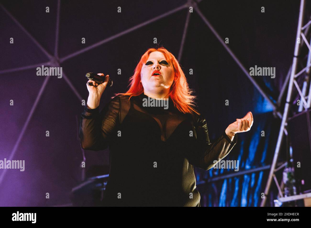 Rome, Italie. 22 juin 2024. La chanteuse Beth Ditto se produit sur scène avec son groupe Gossip à la Villa Ada à Rome, en Italie. (Photo de Valeria Magri/SOPA images/SIPA USA) crédit : SIPA USA/Alamy Live News Banque D'Images