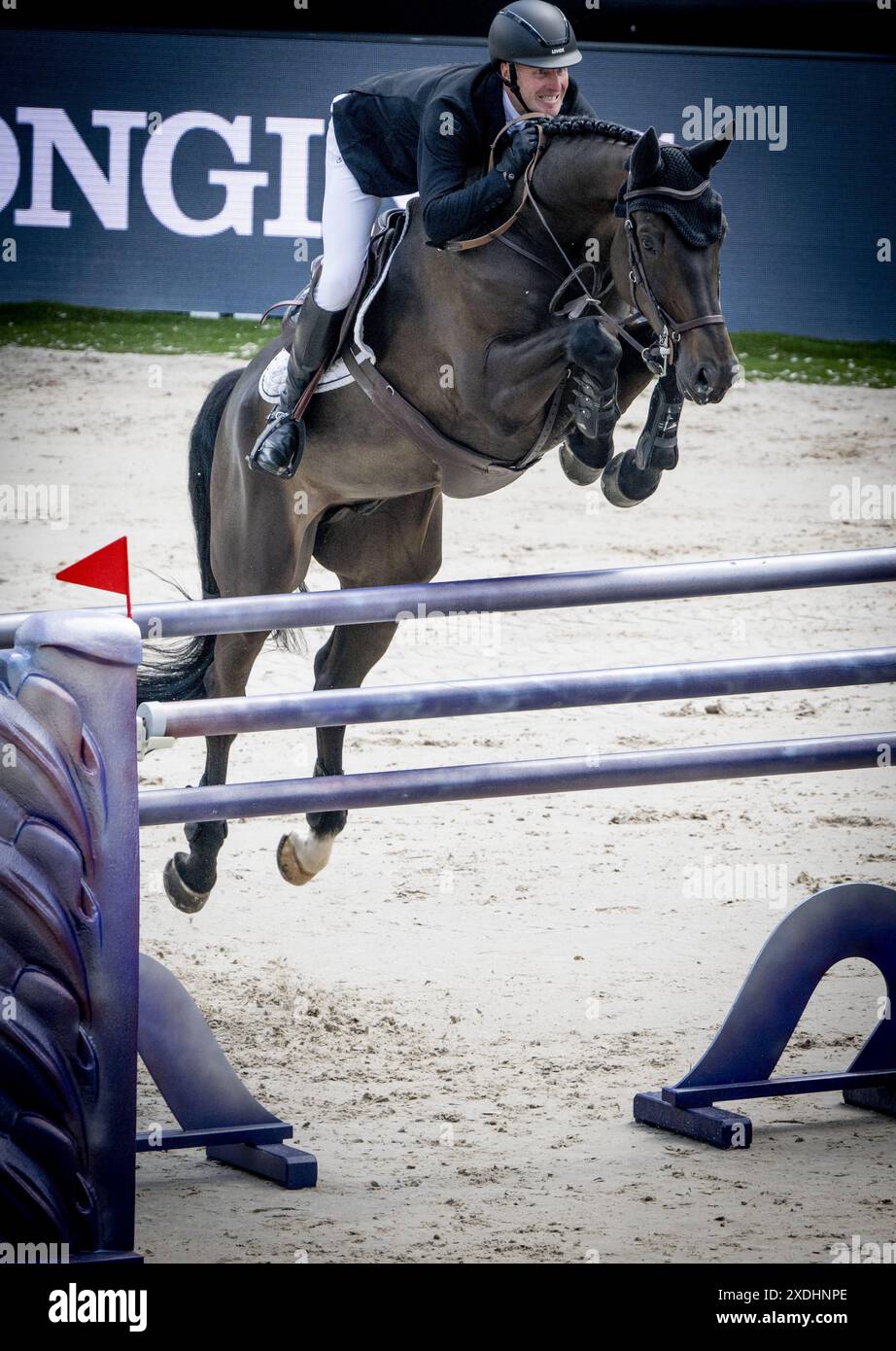 ROTTERDAM - Michael Greeve en action lors du grand prix à Denver lors du CHIO Rotterdam. L’épreuve équestre se déroule pour la 75ème fois dans le Kralingse Bos de Rotterdam. ANP ROBIN UTRECHT Banque D'Images