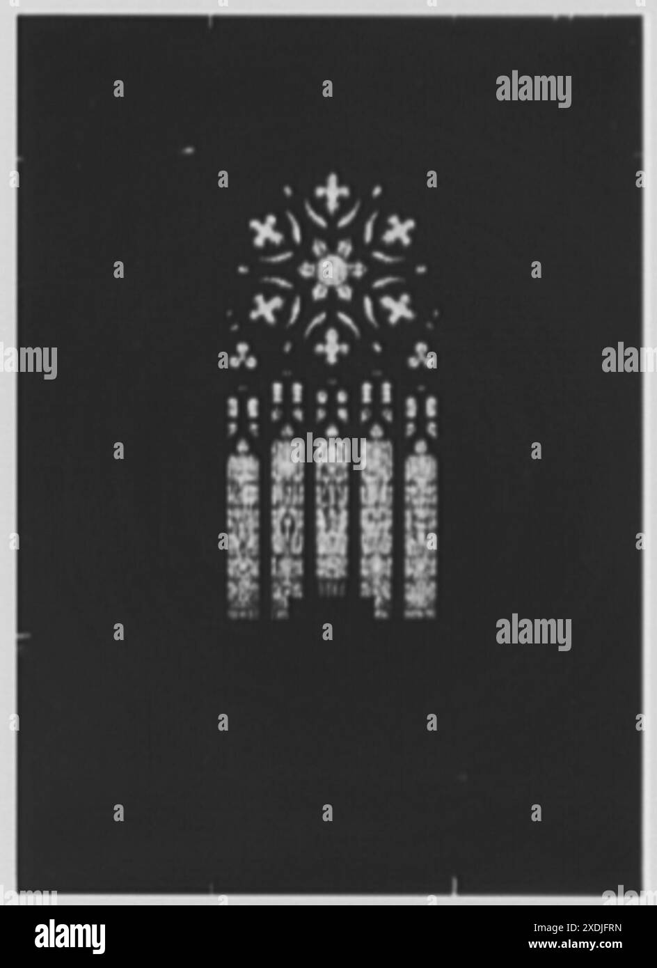 Church of, Stephen, Laurel and Kearny Aves., Arlington, New Jersey. Rosace. Collection Gottscho-Schleisner Banque D'Images