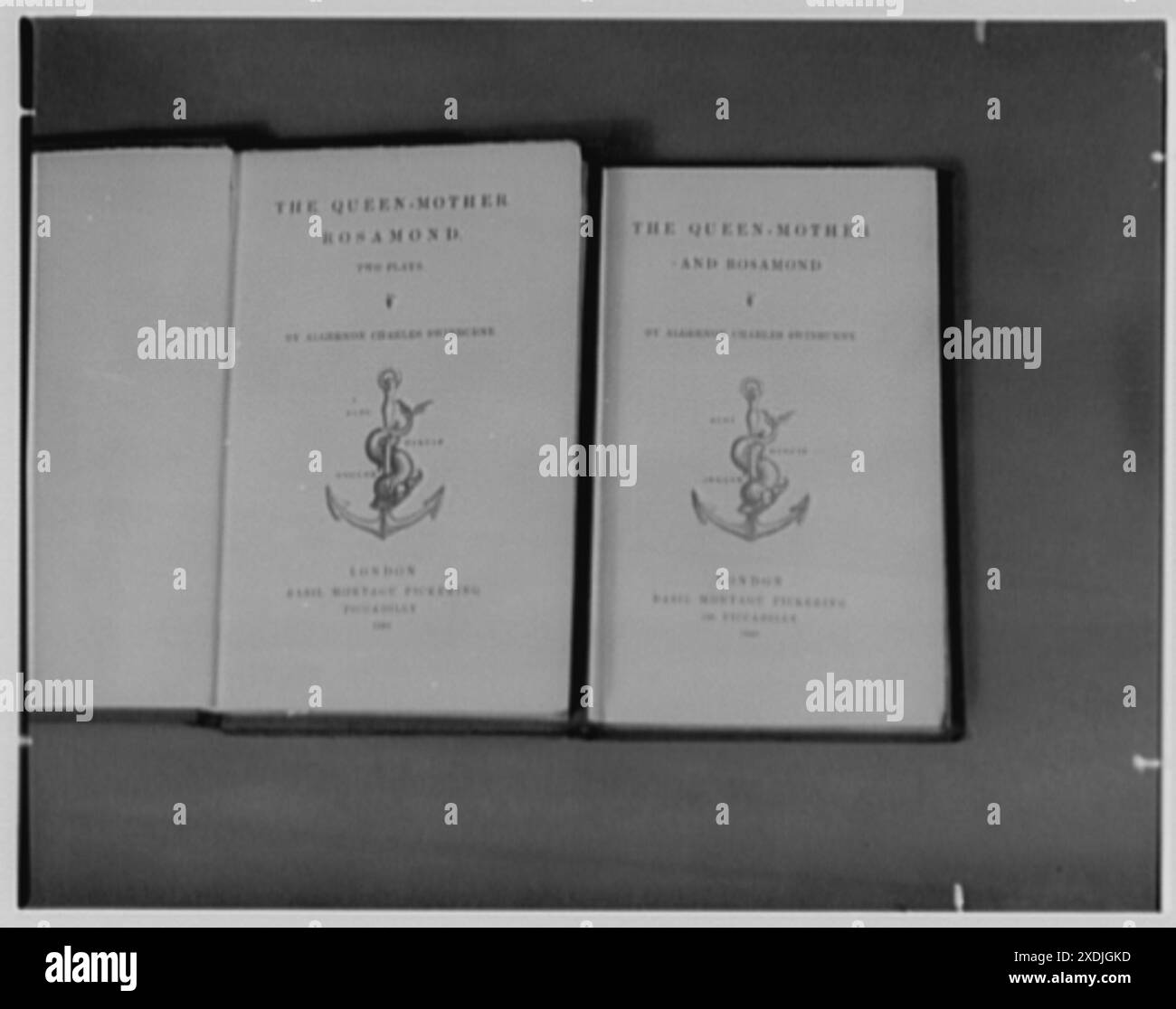 Gordon Ray, 25 Sutton place South, New York. Deux pages de titre. Collection Gottscho-Schleisner Banque D'Images