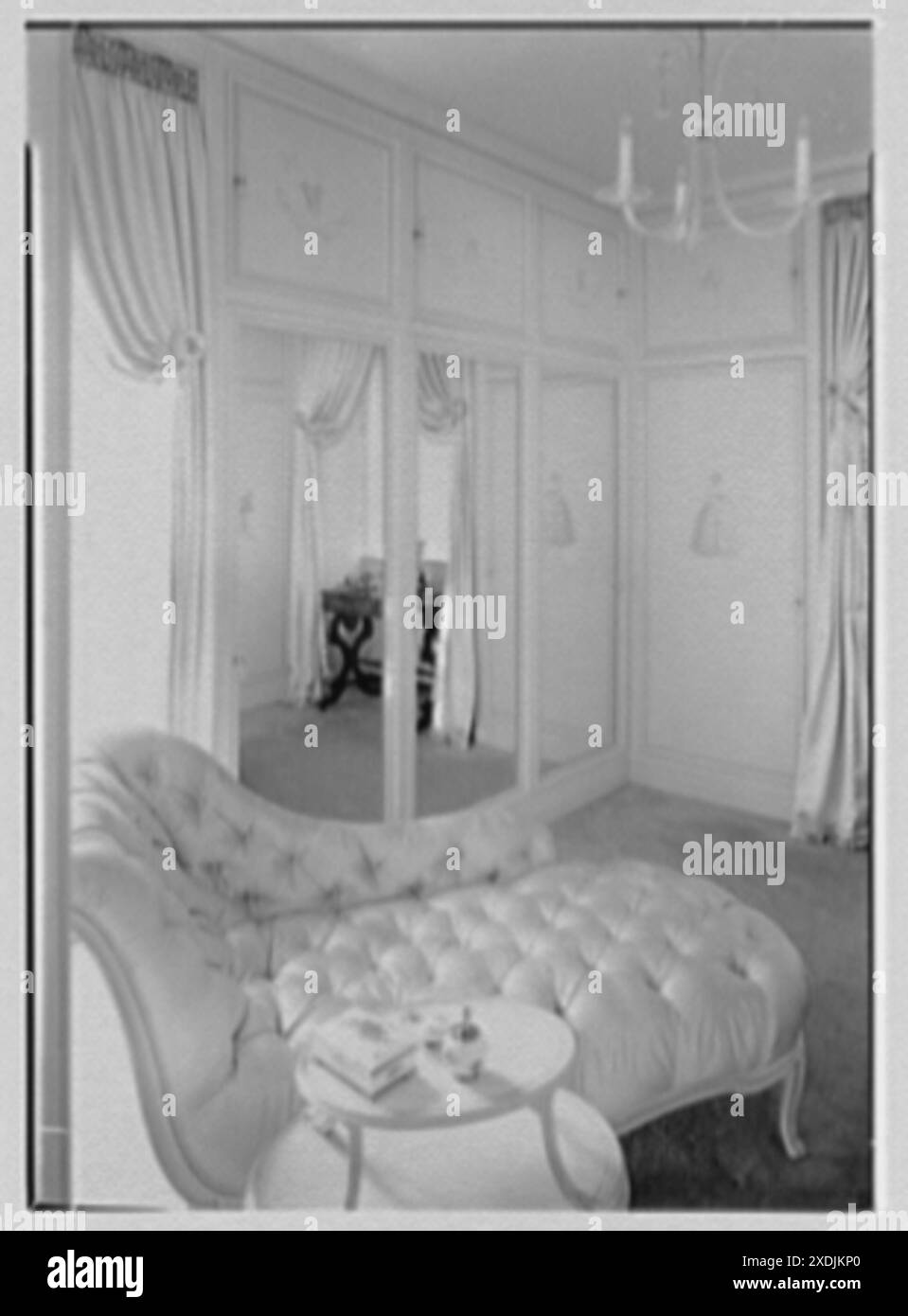 Frank J. Pagliaro, résidence sur Crow Hill Rd, Mount Kisco, New York. Dressing I. Collection Gottscho-Schleisner Banque D'Images