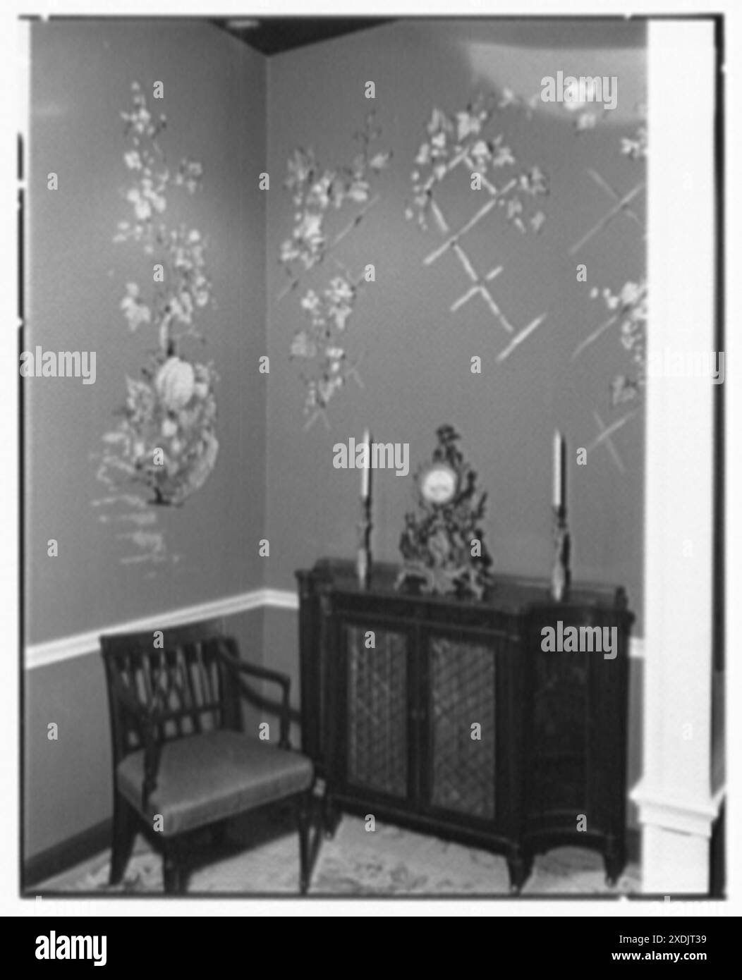 Louis W. Bowen, Inc., affaires au 509 Madison Ave., New York. Melons peints. Collection Gottscho-Schleisner Banque D'Images