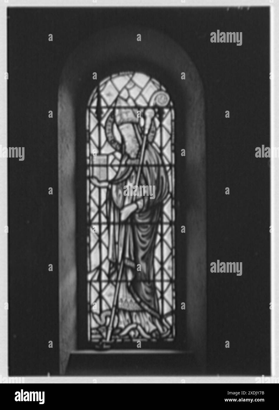 Cardinal Hayes Memorial High School, Grand Concourse, Bronx, New York. Patrick est vitré dans la chapelle. Collection Gottscho-Schleisner Banque D'Images