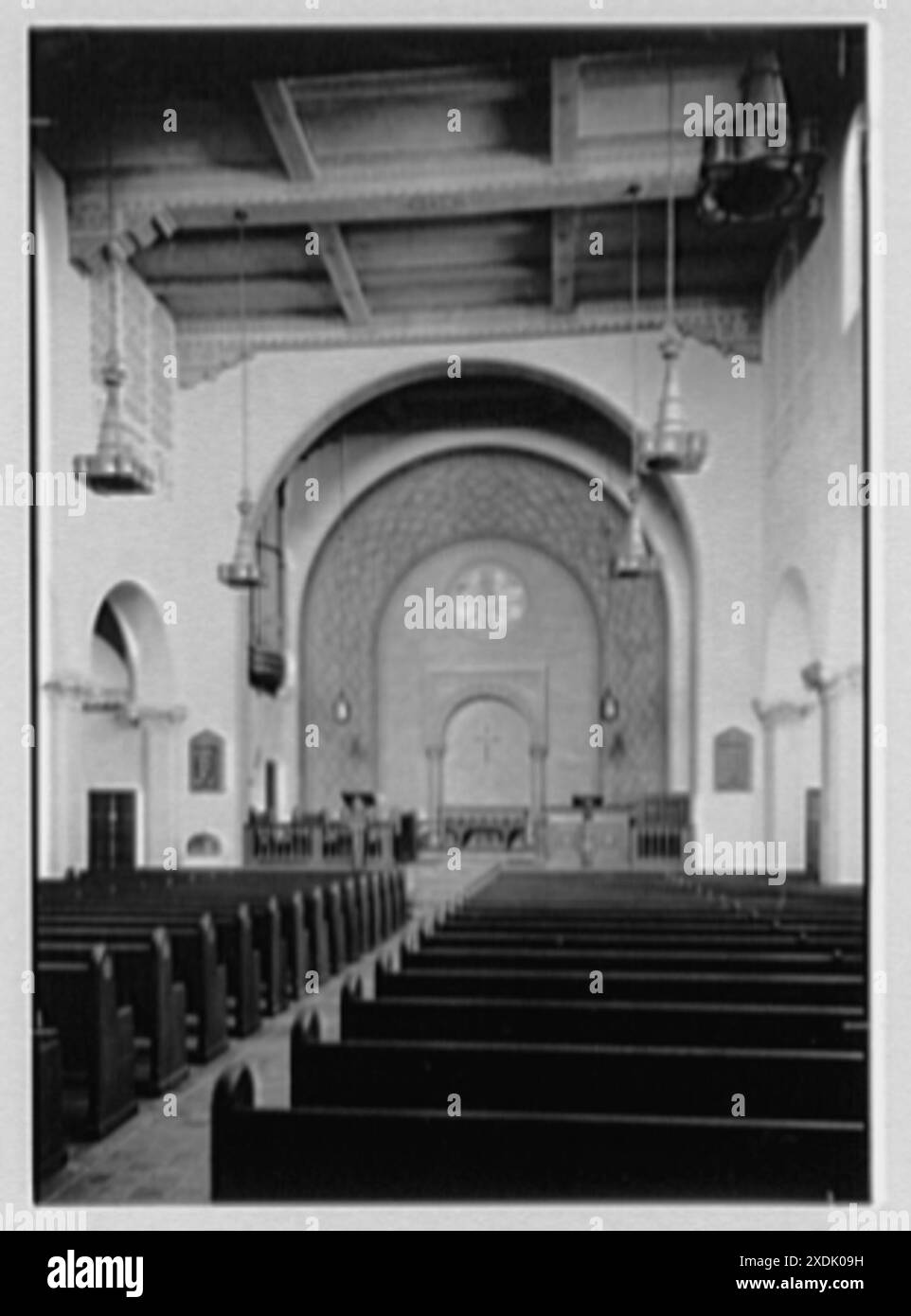Park Ave. M.E. Church, Park Ave. at 86th équipé, New York, New York. Intérieur vertical depuis l'entrée. Collection Gottscho-Schleisner Banque D'Images