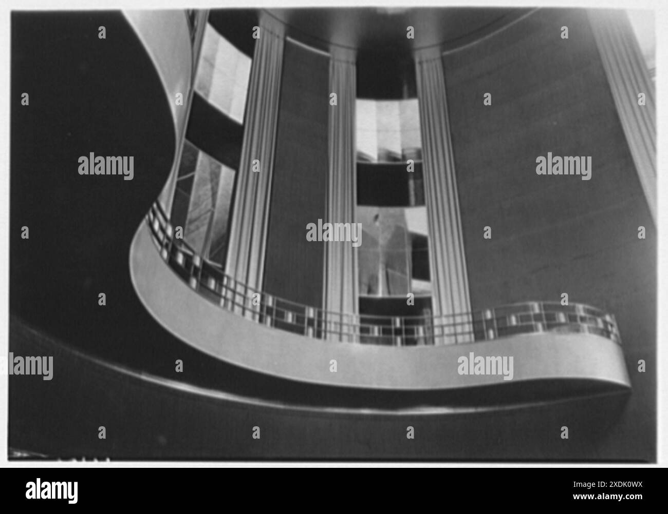 International Music Hall, Radio City, New York, New York. Balcon Upshot III. Collection Gottscho-Schleisner Banque D'Images