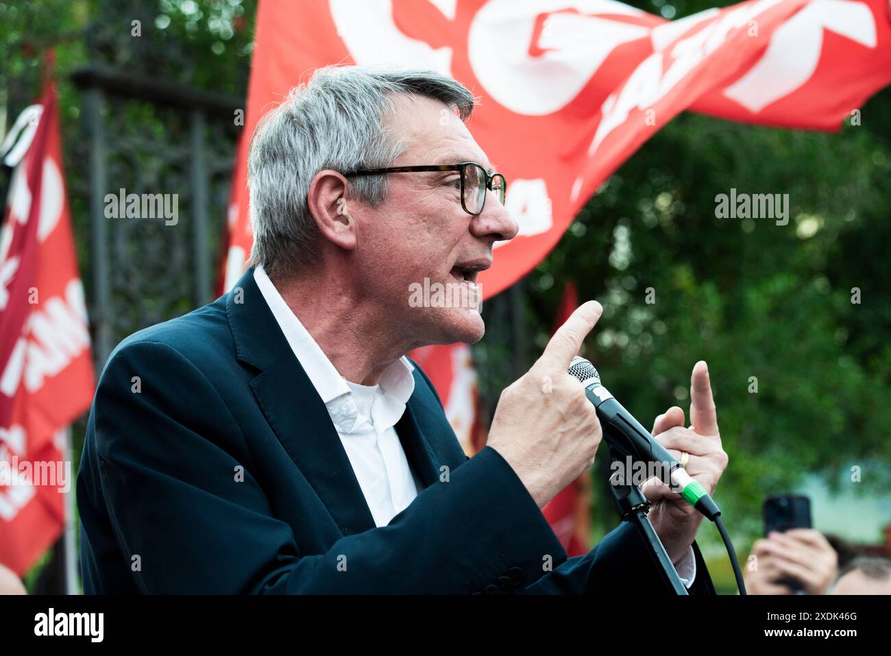 Rome, Italie. Dans la photo Maurizio Landini (Secrétaire général de la CGIL). UTILISATION ÉDITORIALE UNIQUEMENT ! NON DESTINÉ À UN USAGE COMMERCIAL ! Banque D'Images