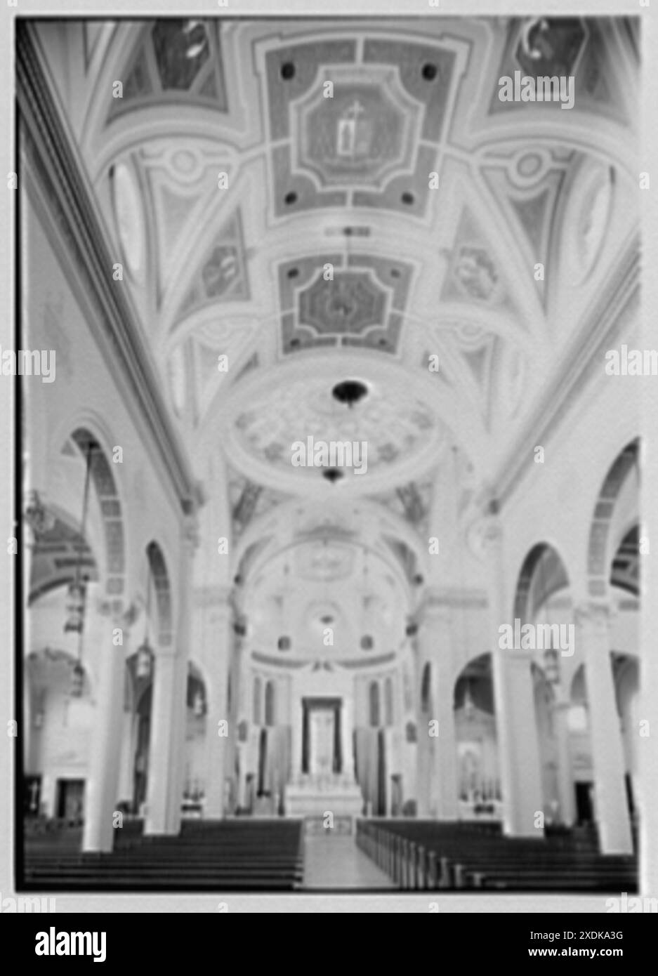 Martin de Tours Church, 1288 Hancock réunis, Brooklyn, New York. Intérieur I. Collection Gottscho-Schleisner Banque D'Images