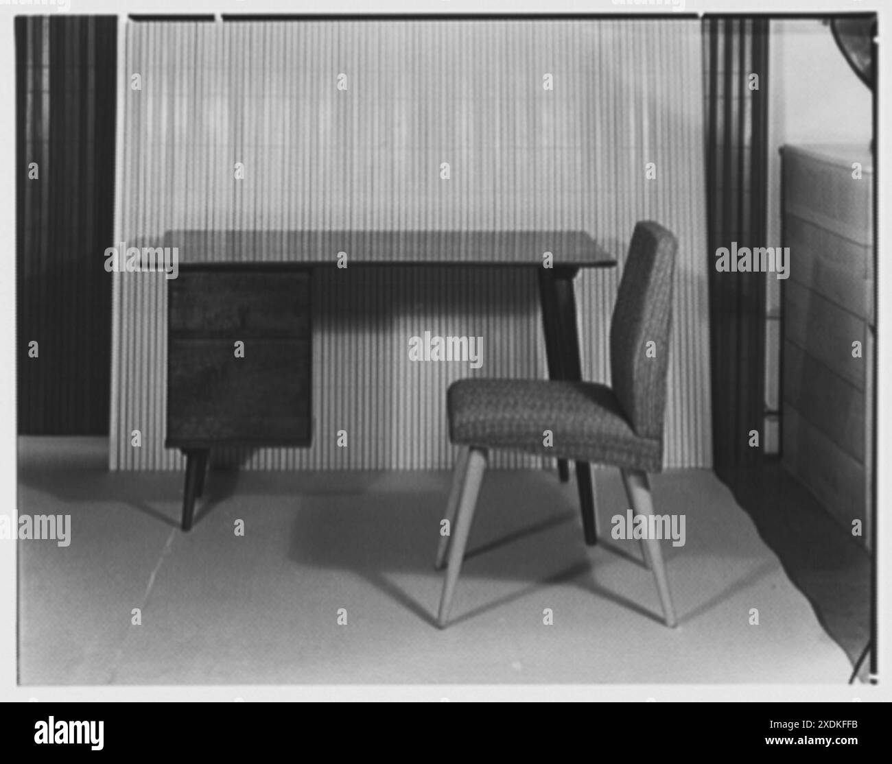 Berge-Norman Associates, affaires au 45 E. 28th situé, New York City. Configuration. Collection Gottscho-Schleisner Banque D'Images